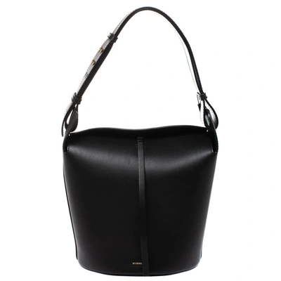 Pre-owned Burberry Black Leather Medium Bucket Bag