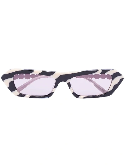 Gucci Black And White Zebra Striped Sunglasses In 黑色