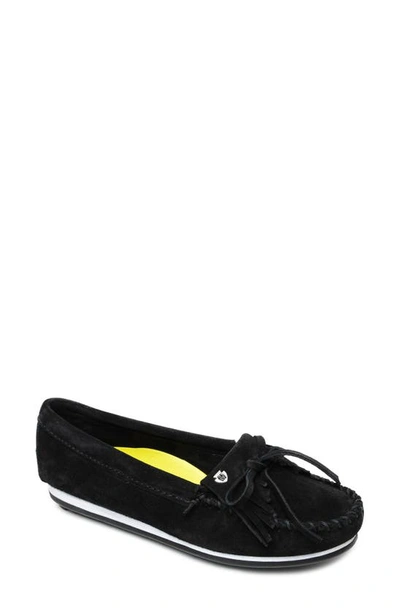 Minnetonka Women's Kilty Plus Moccasin Flats Women's Shoes In Black Suede