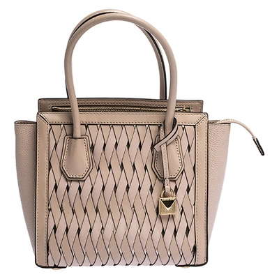 Pre-owned Michael Kors Pink Woven Leather Mercer Studio Tote