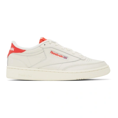 Økonomisk Hilse Engager Reebok Classic Club C 85 Mu Sneakers In Off White With Red Back Tab In  Chalk/red | ModeSens