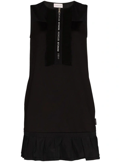 Moncler Abito Ruffled Logo Shift Dress In Black