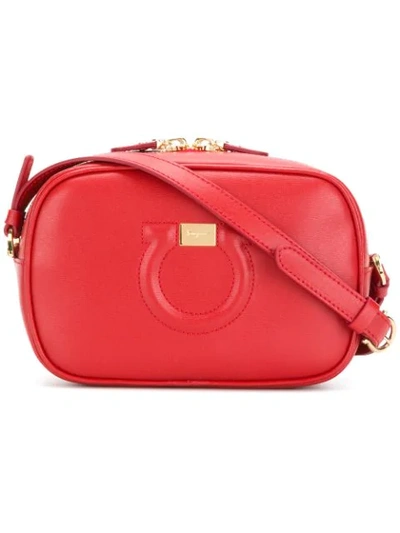 Ferragamo City Goncho Leather Shoulder Bag In Red