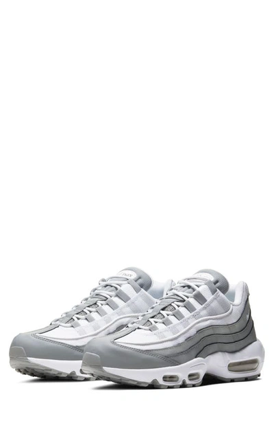 Nike Air Max 95 Essential Men's Shoe In Grey/ Light Smoke Grey/ White