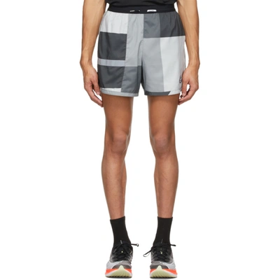 Nike Flex Stride Wild Run Men's 5" Running Shorts In 070 Dk Smok