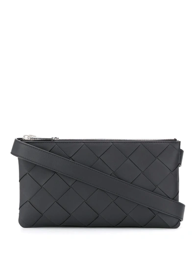 Bottega Veneta Intrecciato Maxi-weave Messenger Bag In Black