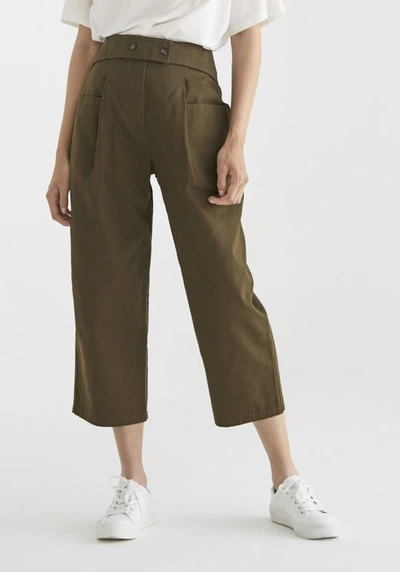 Paisie Nia Cropped Trousers In Green