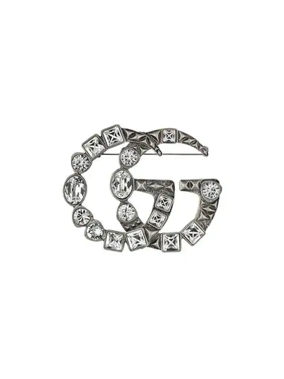 Gucci Kristall-brosche Mit Monogramm In Silver
