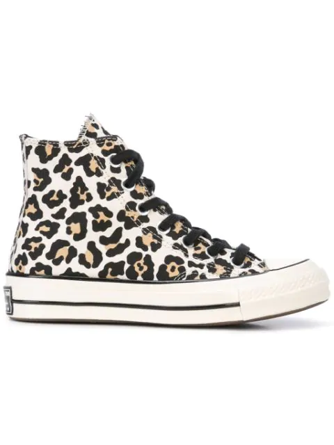 white leopard converse
