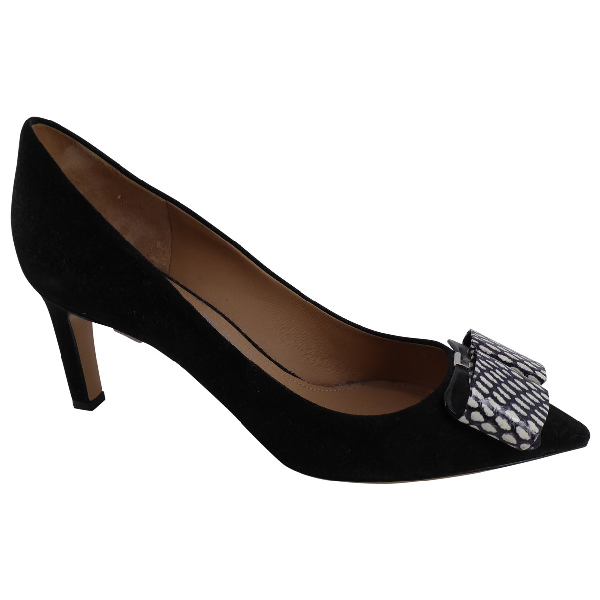 salvatore ferragamo heels sale