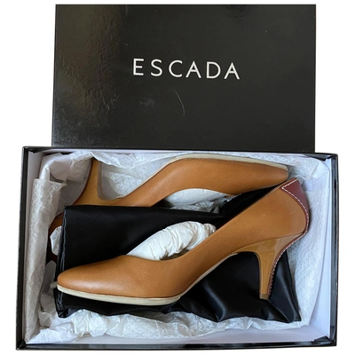 Pre-owned Escada Leather Heels In Beige