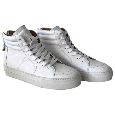 Pre-owned Buscemi White Leather Trainers