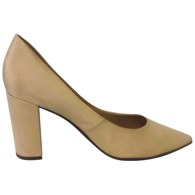 Pre-owned Tommy Hilfiger Cloth Heels In Yellow