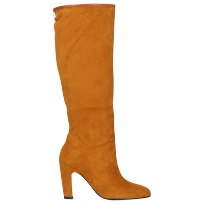 Pre-owned Stuart Weitzman Leather Boots In Camel