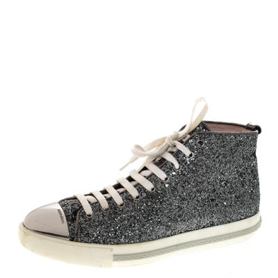 Pre-owned Miu Miu Metallic Silver Glitter And Metal Cap Toe Low Top Sneakers Size 41 In Grey