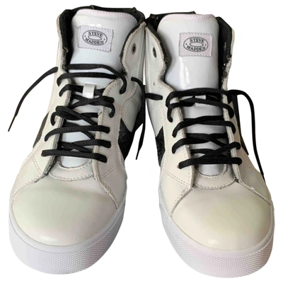 Pre-owned Steve Madden Leather High Trainers In White