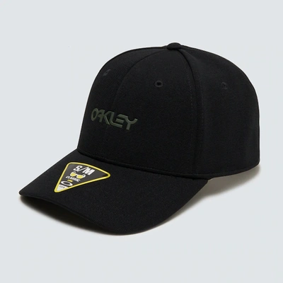 Oakley 6 Panel Stretch Metallic Hat In Black