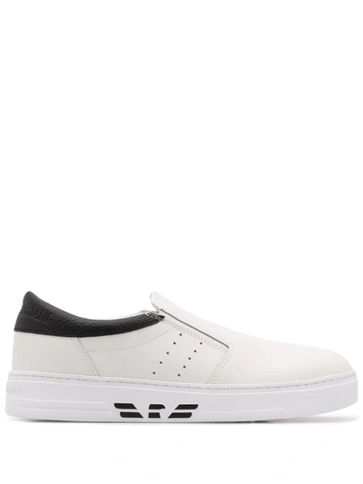 Emporio Armani Slip-on-sneakers Mit Logo In White