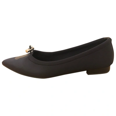 Pre-owned Moncler Ballet Flats In Black