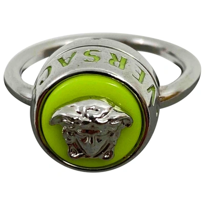 Pre-owned Versace Medusa Ring In Yellow