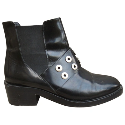 Pre-owned Sandro Leather Ankle Boots In Black