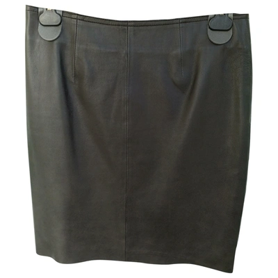 Pre-owned Tara Jarmon Leather Skirt In Brown