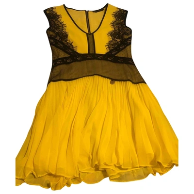 Pre-owned Mangano Mid-length Dress In Yellow