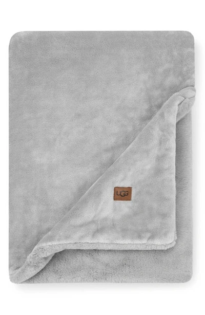 Ugg Coastline Plush Throw Blanket In Seal