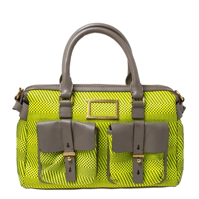 Pre-owned Marc By Marc Jacobs Neon Green/grey Patent Leather And Nylon Werdie Satchel