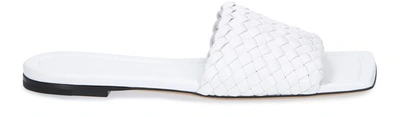 Bottega Veneta Intrecciato Sandal In Optic White