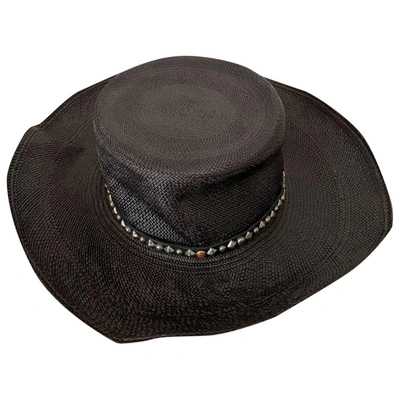 Pre-owned Htc Hat In Black