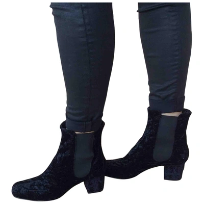 Pre-owned Comptoir Des Cotonniers Velvet Ankle Boots In Black
