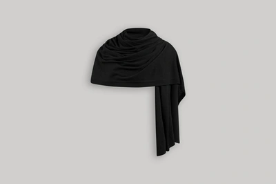 Ss20 Cashmere Travel Wrap In Black