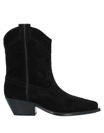 Vic Matie Ankle Boots In Black
