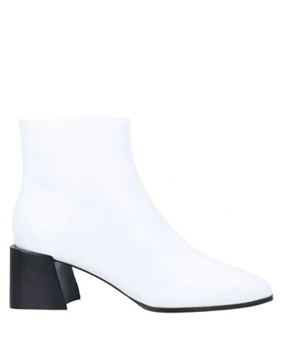 Sigerson Morrison Women's Mandel Block-heel Booties In White