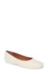 Gentle Souls By Kenneth Cole Gentle Souls Signature Eugene Travel Ballet Flat In White Leather