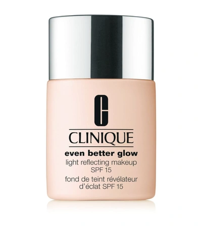 Clinique Even Better Glow Light Reflecting Makeup Spf 15 In Neutral