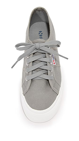 mens 9.5 wide sneakers