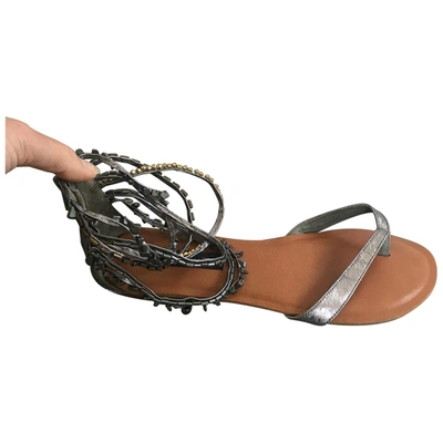 Pre-owned Steve Madden Leather Sandal In Silver