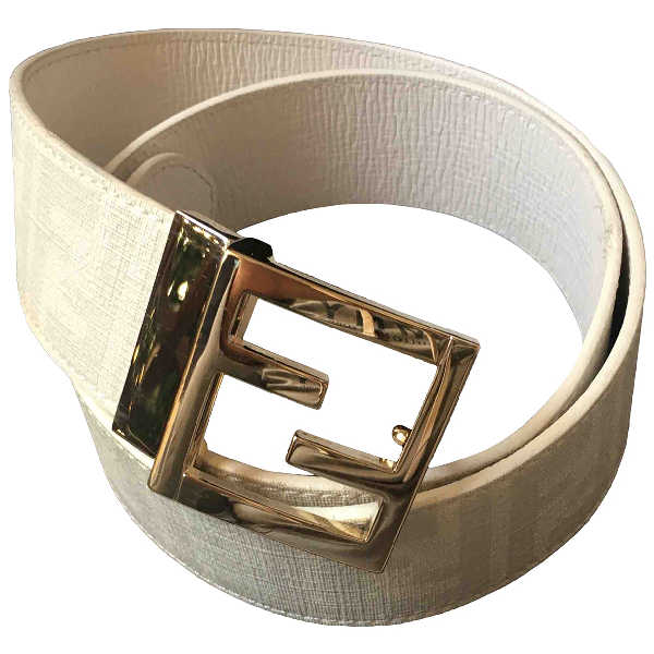 white cloth belt