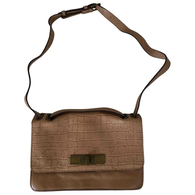 Pre-owned Bcbg Max Azria Leather Handbag In Beige