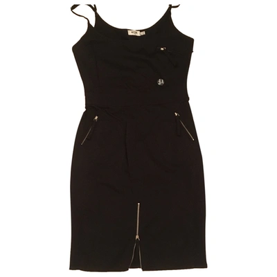 Pre-owned Moschino Cheap And Chic Mid-length Dress In Black