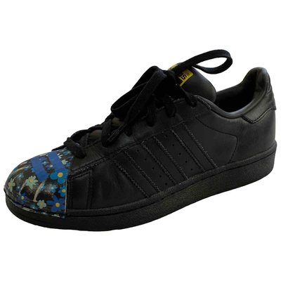 Pre-owned Adidas X Pharrell Williams Black Leather Trainers