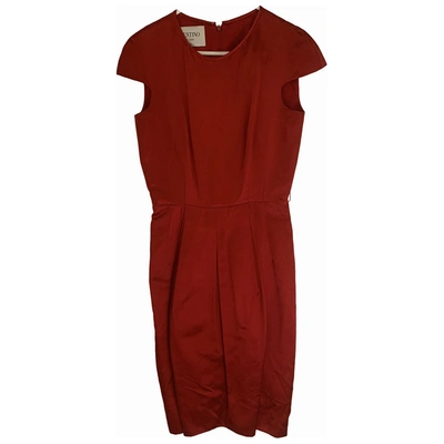 Pre-owned Valentino Silk Mid-length Dress In Red