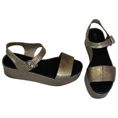 Pre-owned Melissa Sandal In Gold