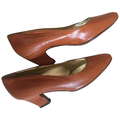 Pre-owned Escada Leather Heels In Brown