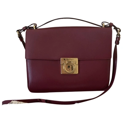 Pre-owned Ferragamo Leather Crossbody Bag In Burgundy