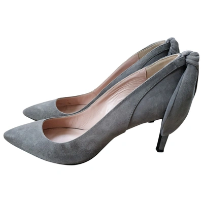 Pre-owned Carven Grey Suede Heels