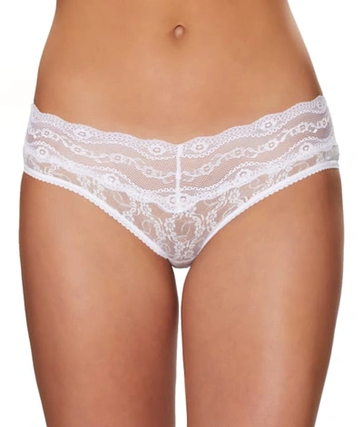 B.tempt'd By Wacoal B.temptd By Wacoal Lace Kiss Hipster In White