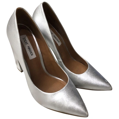 Pre-owned Steve Madden Pony-style Calfskin Heels In Silver